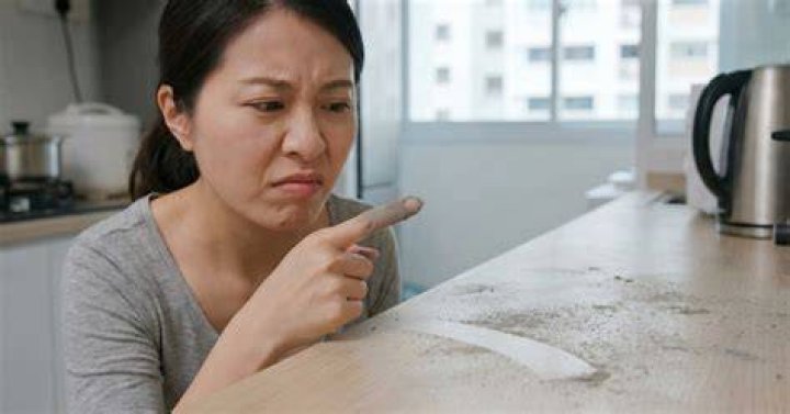 How does a room get dusty?