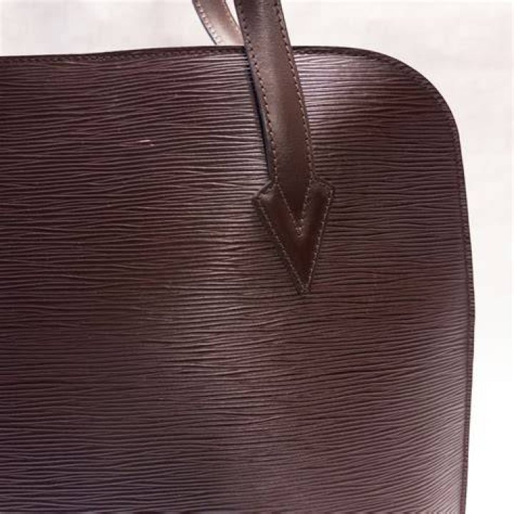 What is Louis Vuitton Epi leather made of?